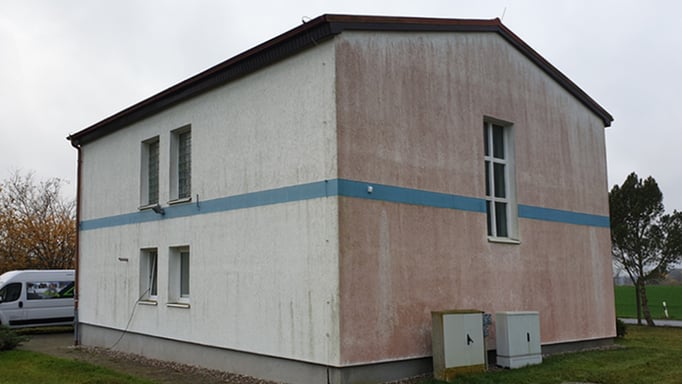 Hausfassade2_16zu9_vorher